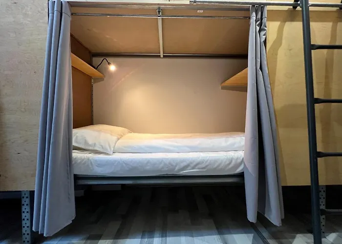 Hostal The Old Factory *