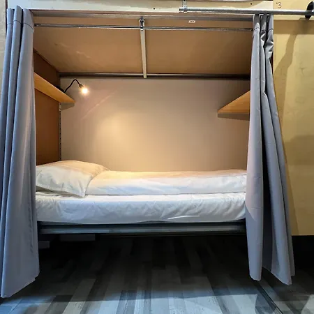 The Old Factory Vandrerhjem *